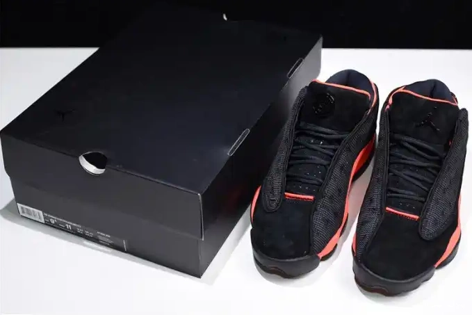 x 13 Clot AT3102-006 Black Jordan Air Low Infrared 0422